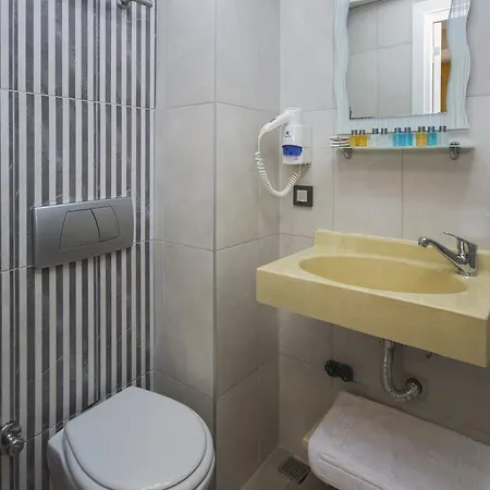Hotel Bestur *